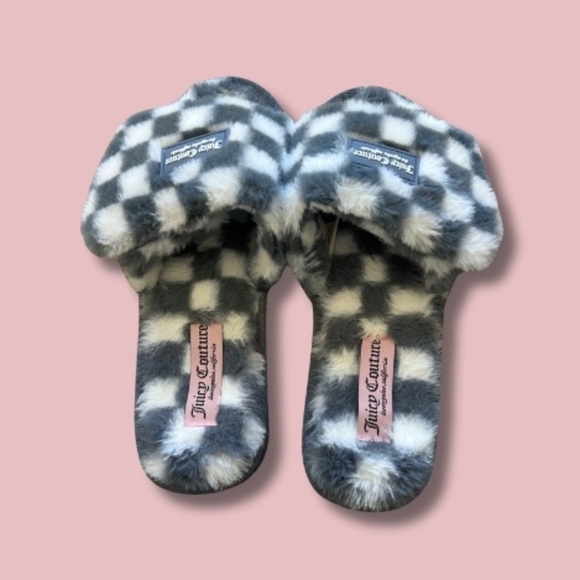 Juicy Couture Grey & White Checkered Slippers | Size 9 - Picture 4 of 5